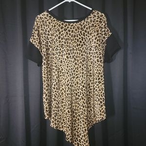 Croft & Barrow Silky Leopard Top Asymmetrical Black Crew Short Sleeve